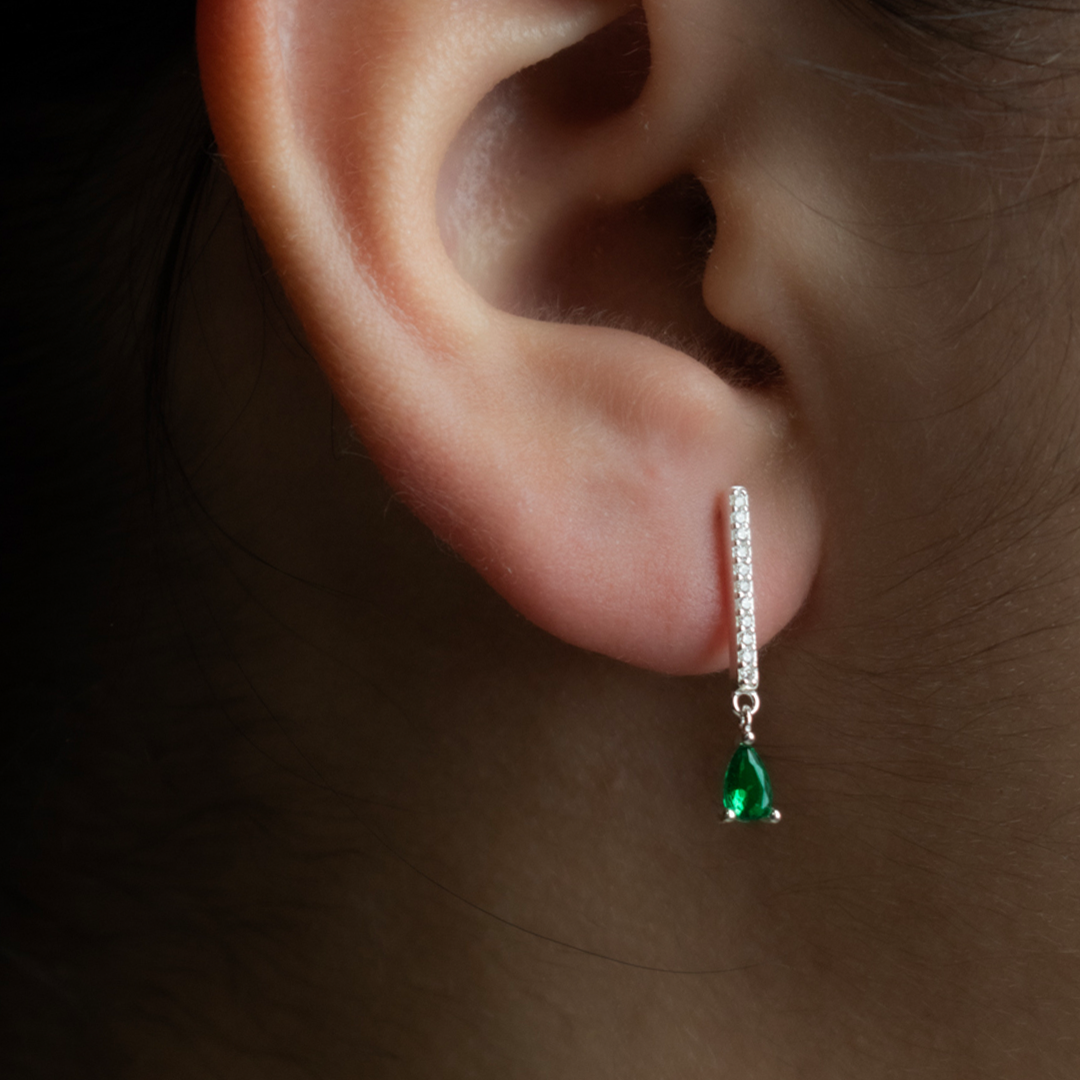 Aros Gota Esmeralda en plata