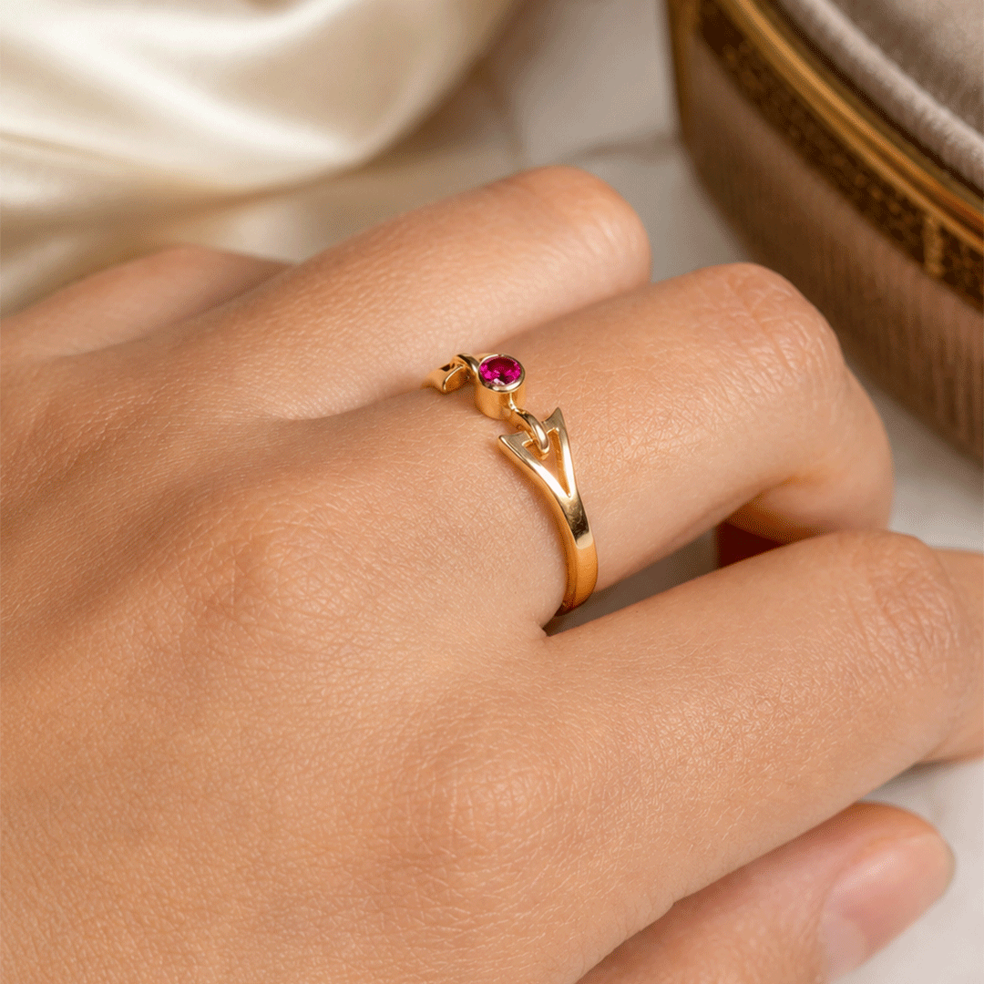 Anillo Rubí en Oro 18k.