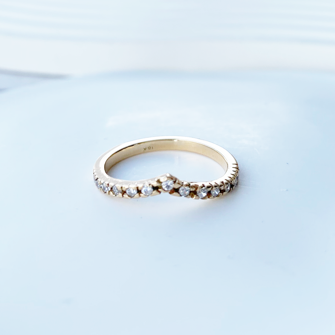 Anillo Princesa Micro Circones en Oro 18k.