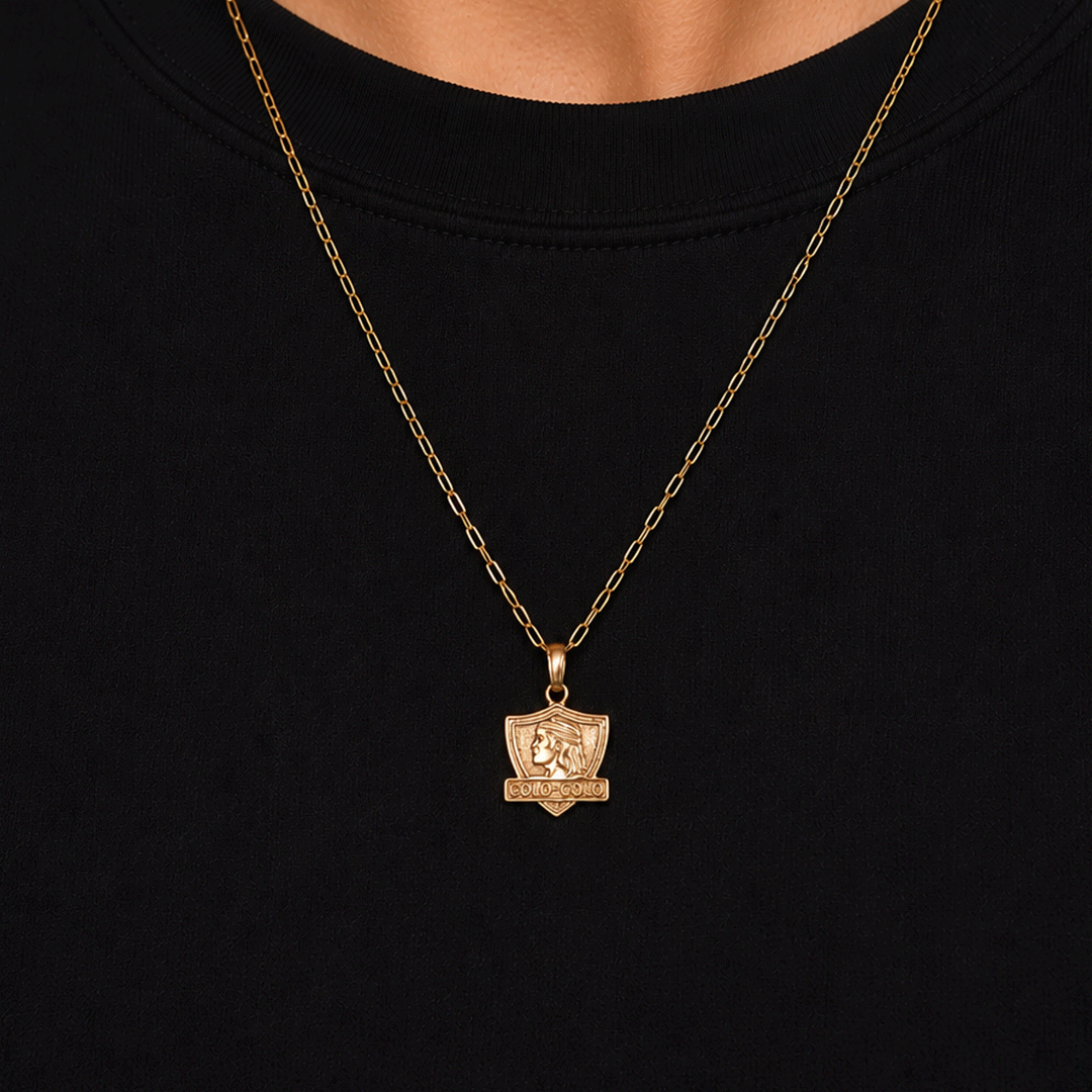 Colgante Colo-Colo en Oro 18k.