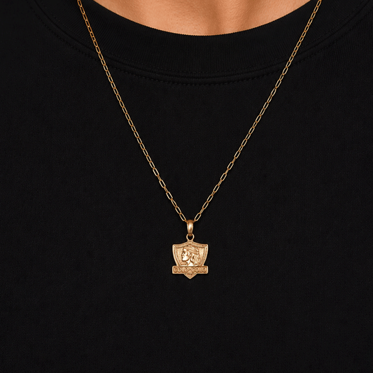 Colgante Colo-Colo en Oro 18k.