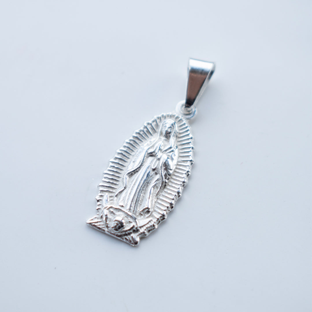 Colgante Virgen de Guadalupe en Plata