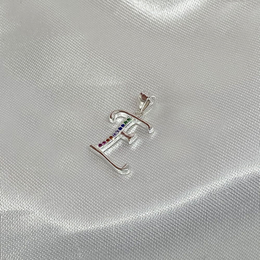 Colgante Letra Arcoíris D-E-F en Plata